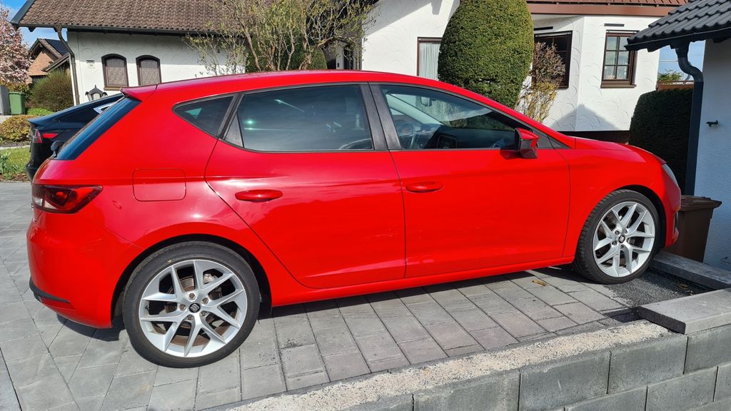 Seat Leon 47.962 km 10.999 &euro; Netphen 57250
