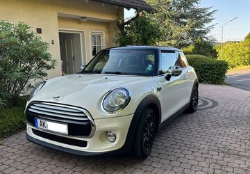 Mini Cooper 159.000 km 9.300 &euro; Wissen 57537