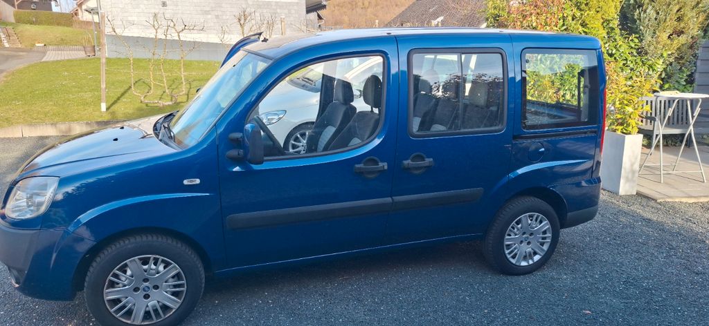 Fiat Doblo 123.500 km 3.900 &euro; Siegen 57074