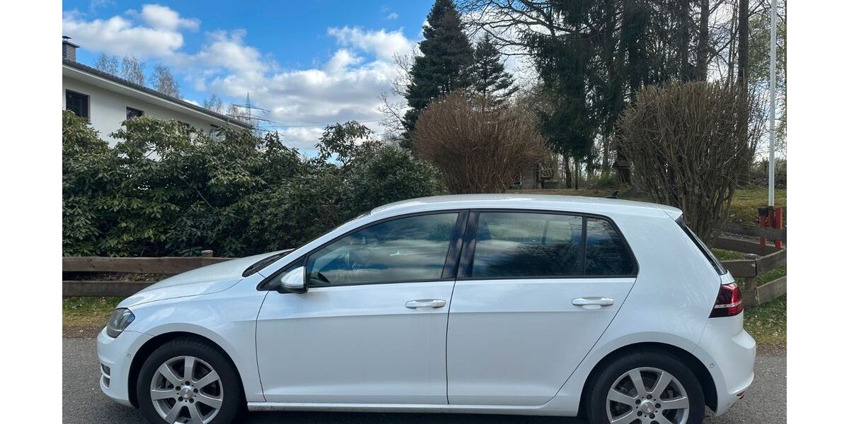 VW Golf 263.000 km 8.900 &euro; Kreuztal 57223