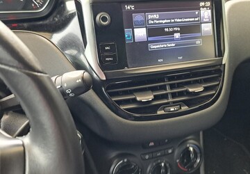 Peugeot 208 94.000 km 7.950 &euro; Burbach 57299