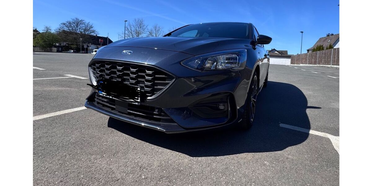 Ford Focus 75.404 km 14.700 &euro; Wissen 57537