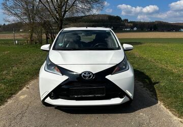 Toyota Aygo (X) 144.500 km 4.999 &euro; Attendorn 57439