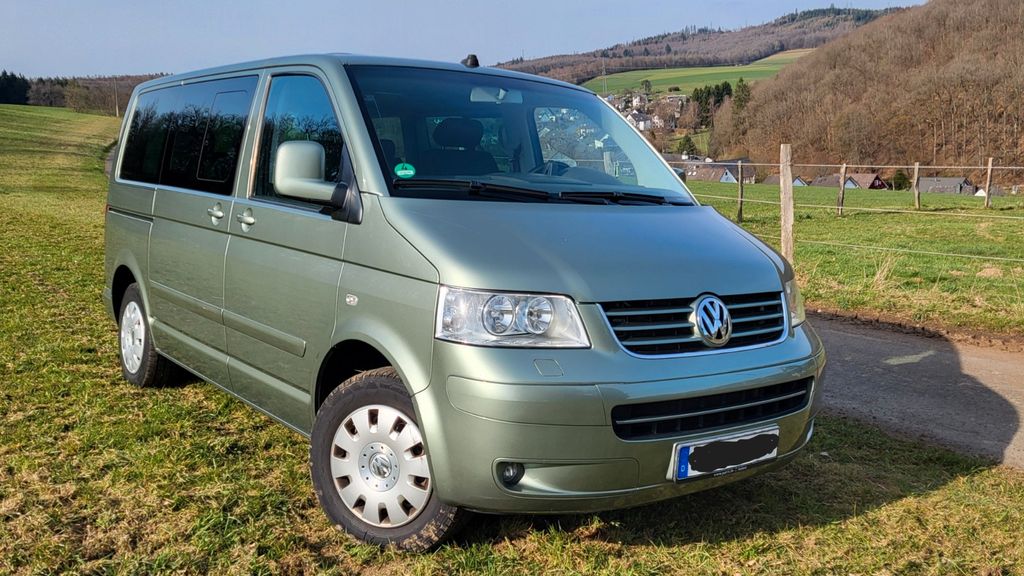 VW T5 Multivan 303.700 km 9.000 &euro; Kreuztal 57223
