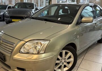 Toyota Avensis 123.900 km 5.990 &euro; Kreuztal 57223