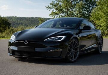 Tesla Model S 29.444 km 145.999 &euro; Burbach 57299