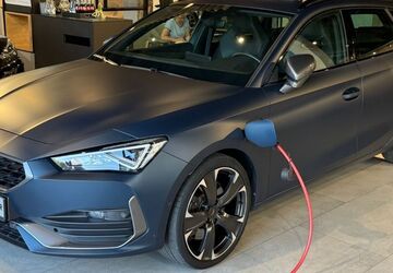 Cupra Leon 48.000 km 26.990 &euro; Siegen 57072