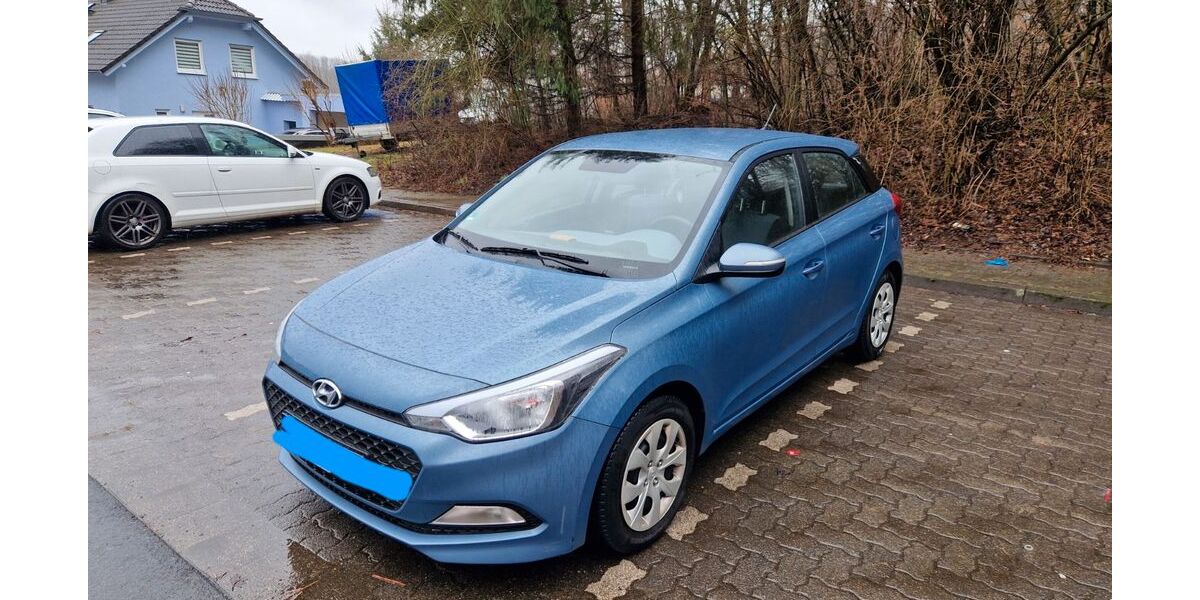 Hyundai i20 44.500 km 8.990 &euro; Siegen-Geisweid 57078