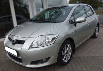 Toyota Auris 143.000 km 4.999 &euro; Herborn 35745