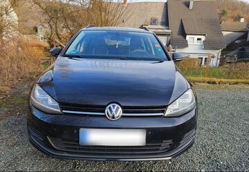VW Golf 181.000 km 7.150 &euro; Burbach 57299