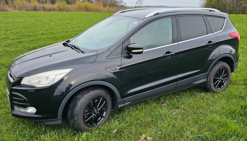 Ford Kuga 219.000 km 7.200 &euro; Wenden 57482