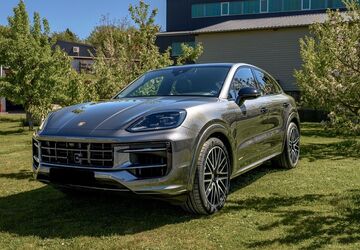 Porsche Cayenne 48.000 km 119.900 &euro; Hövels 57537