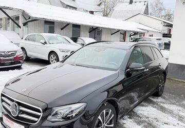 Mercedes-Benz E 300 147.000 km 27.890 &euro; Neunkirchen 57290