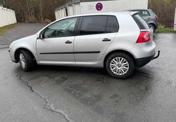 VW Golf 300.900 km 2.350 &euro; Netphen 57250