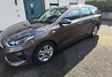 Kia ceed Sportswagon 113.000 km 14.988 &euro; Siegen 57078