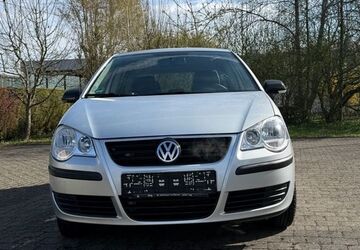 VW Polo 74.700 km 1.690 &euro; Lennestadt 57368
