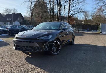 Cupra Leon 8.000 km 39.100 &euro; Siegen 57072