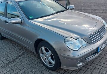 Mercedes-Benz C 220 245.000 km 4.800 &euro; Waldbröl 51545