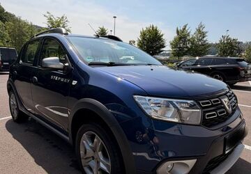 Dacia Sandero 28.000 km 10.990 &euro; Siegen 57080