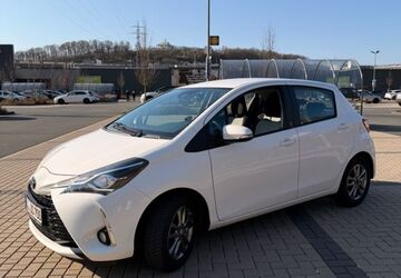 Toyota Yaris 86.390 km 10.000 &euro; Siegen 57072