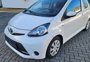 Toyota Aygo 140.000 km 3.650 &euro; Siegen 57076