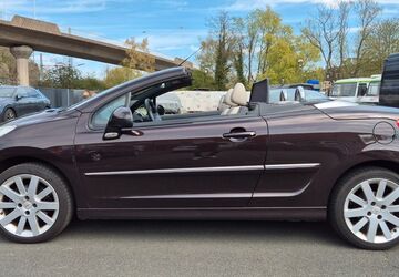 Peugeot 207 99.846 km 5.200 &euro; Siegen 57078