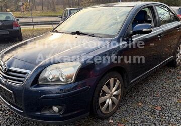 Toyota Avensis 279.600 km 1.490 &euro; Kirchen 57548