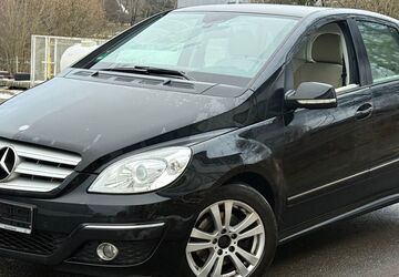 Mercedes-Benz B 180 218.000 km 4.995 &euro; Eschenburg - Hirzenhain Bahnhof 35713