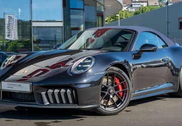 Porsche 992 2.995 km 194.600 &euro; Siegen 57080