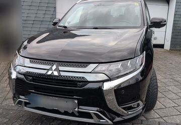 Mitsubishi Outlander 86.600 km 18.200 &euro; Siegen 57078