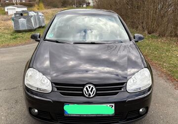 VW Golf 229.000 km 2.690 &euro; Freudenberg 57258