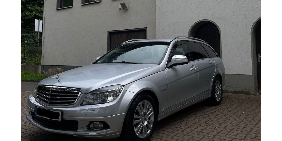 Mercedes-Benz C 220 198.000 km 8.499 &euro; Siegen 57078