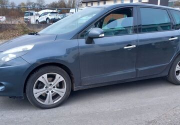Renault Scenic 182.515 km 2.690 &euro; Herborn-Burg 35745