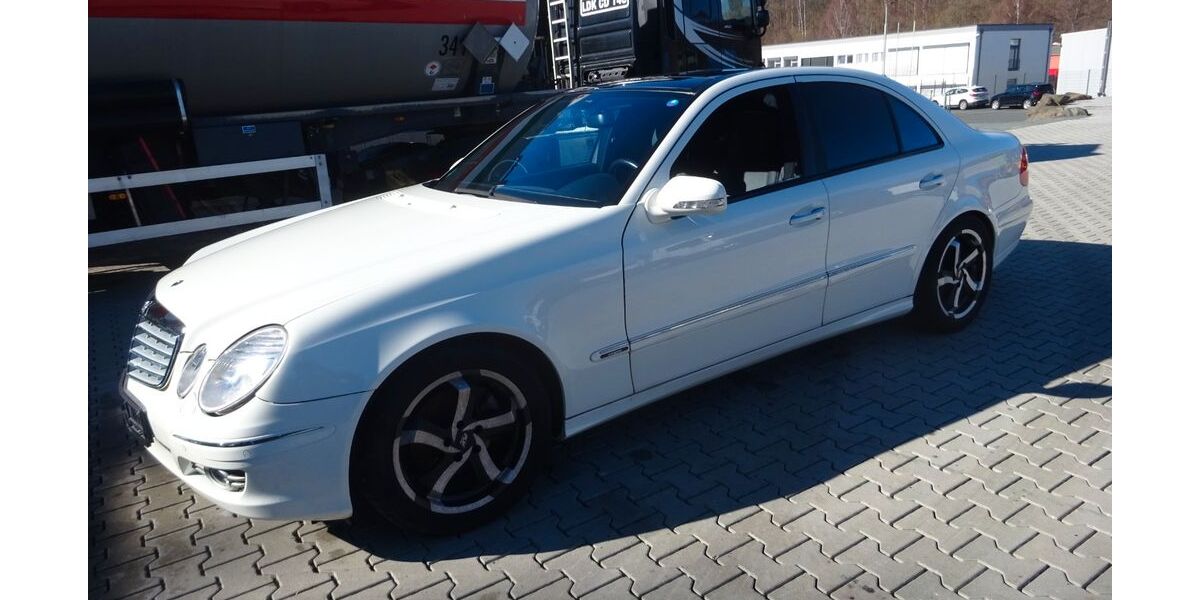 Mercedes-Benz E 300 166.000 km 6.400 &euro; Wilnsdorf 57234