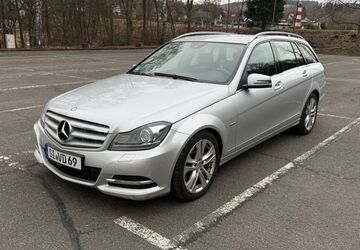 Mercedes-Benz C 250 236.000 km 8.800 &euro; Hilchenbach 57271