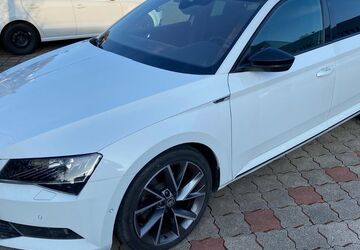 Skoda Superb 171.200 km 16.500 &euro; Scheuerfeld 57584