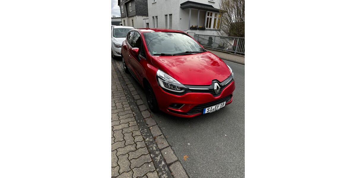 Renault Clio 40.000 km 8.500 &euro; Siegen 57076