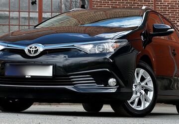 Toyota Auris Touring Sports 137.000 km 10.901 &euro; Siegen 57072