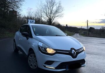 Renault Clio 66.100 km 6.990 &euro; Daaden 57567