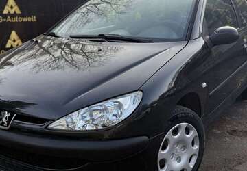 Peugeot 206 203.000 km 1.999 &euro; Müschenbach 57629