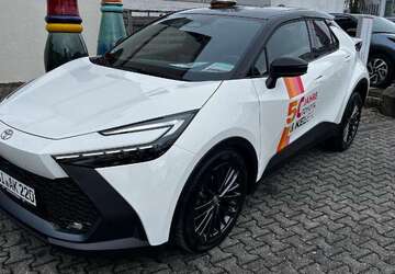 Toyota C-HR 8.025 km 39.960 &euro; Kreuztal 57223
