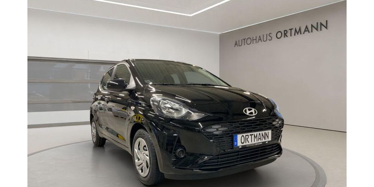 Hyundai i10 6.900 km 16.990 &euro; Wissen 57537