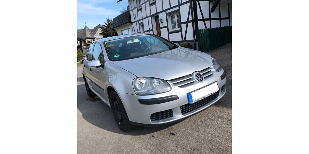 VW Golf 95.000 km 3.290 &euro; Attendorn 57439