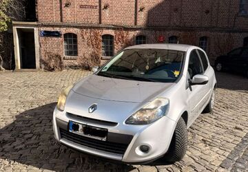 Renault Clio 67.100 km 3.500 &euro; Kirchen (Sieg) 57548