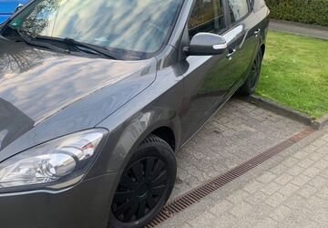 Kia Andere 270.200 km 1.699 &euro; Kirchhundem 57399