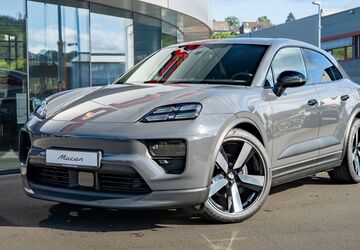Porsche Macan 9.900 km 86.850 &euro; Siegen 57080