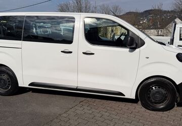 Opel Vivaro 76.000 km 17.800 &euro; Betzdorf 57518