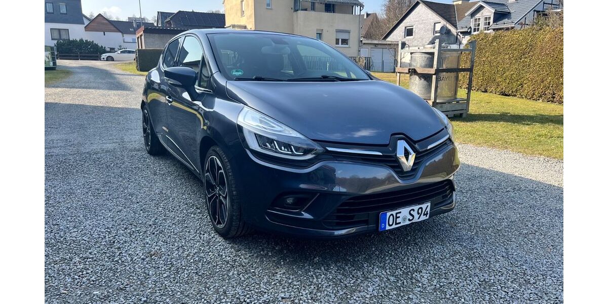 Renault Clio 165.000 km 8.000 &euro; Wenden 57482