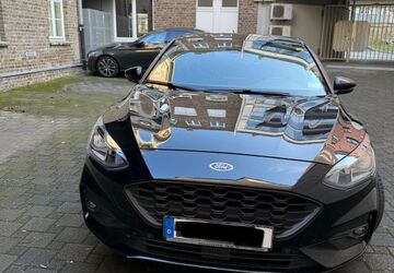 Ford Focus 77.000 km 11.900 &euro; Bitzen 57539