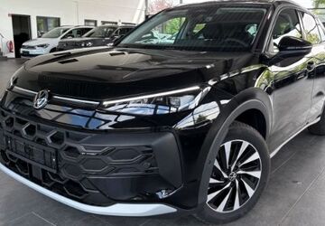 VW T-Roc 2.312 km 36.470 &euro; Attendorn 57439